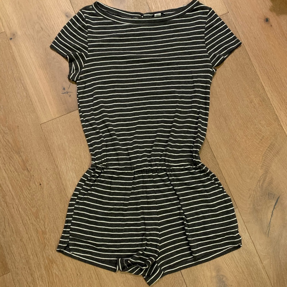 Urban outfitters BDG romper XS